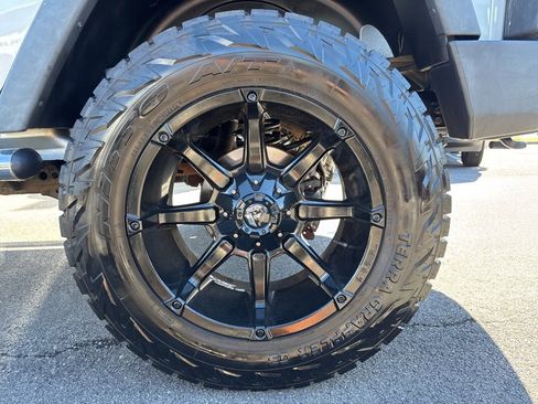 Used 2011 Jeep Wrangler Unlimited Sport image 13