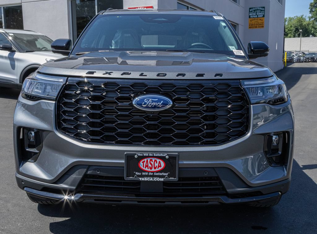 Used 2026 Ford Explorer ST-Line AWD/4WD image 9