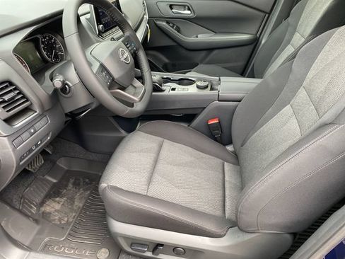 New 2026 Nissan Rogue SV w/ Cold Weather Package AWD/4WD image 10