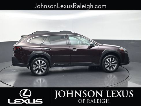 Used 2025 Subaru Outback Touring XT AWD/4WD image 6