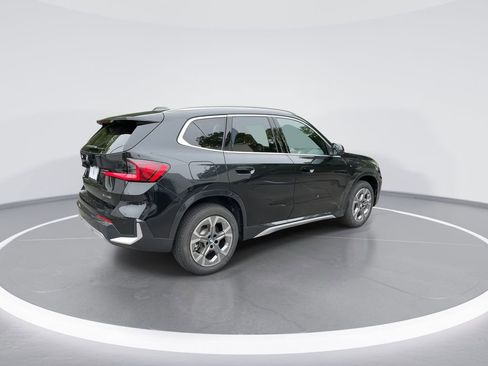 Used 2025 BMW X1 xDrive28i w/ Technology Package image 8