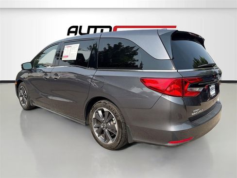 Used 2023 Honda Odyssey Elite image 5