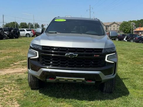 Used 2023 Chevrolet Suburban Z71 w/ Z71 Off-Road Package AWD/4WD image 2