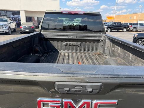 Used 2022 GMC Sierra 2500 AT4 w/ Driver Alert Package I AWD/4WD image 18
