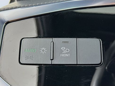 Used 2023 Audi Q3 2.0T Premium image 17