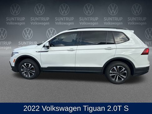 Used 2022 Volkswagen Tiguan S image 2