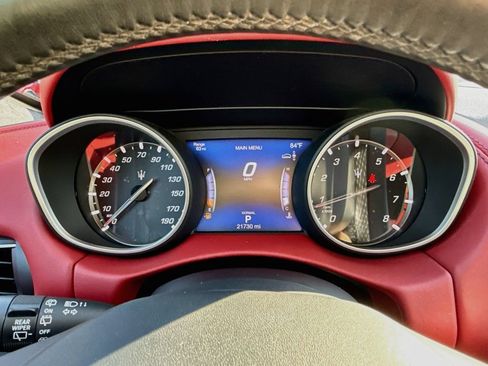 Used 2020 Maserati Levante S GranSport AWD/4WD image 15