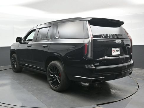 Used 2022 Cadillac Escalade Sport w/ Touring Package AWD/4WD image 9