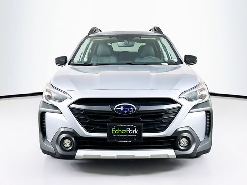 Used 2023 Subaru Outback Limited image 2