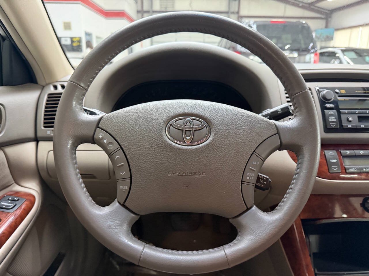 Used 2005 Toyota Camry XLE FWD image 22