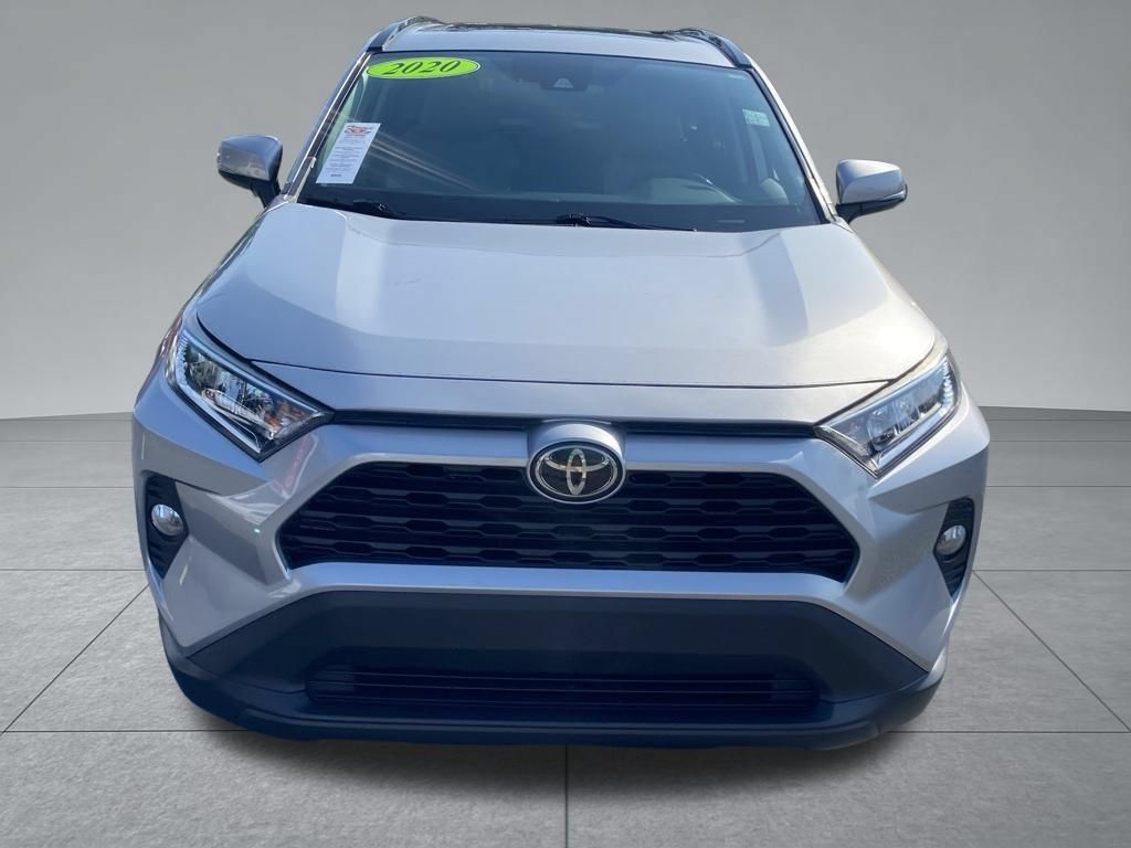 Used 2020 Toyota RAV4 XLE Premium AWD/4WD image 20
