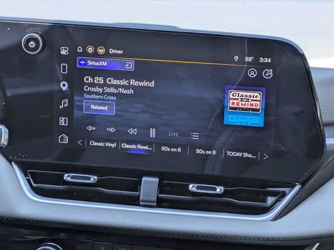 Used 2026 Chevrolet Equinox LT w/ Convenience Package II FWD image 19