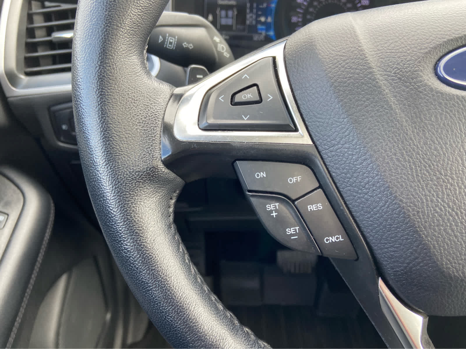 Used 2024 Ford Edge SEL w/ Convenience Package AWD/4WD image 24