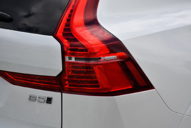 Used 2025 Volvo XC60 B5 Core AWD/4WD image 14