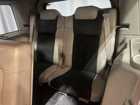 Used 2008 Jeep Commander Overland AWD/4WD image 24