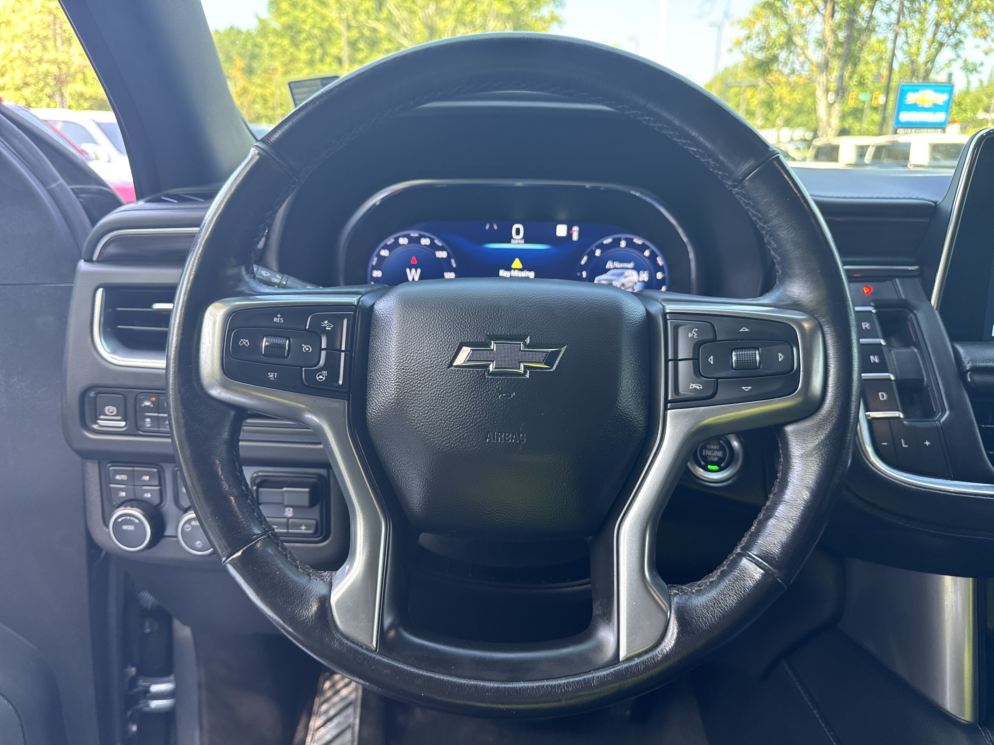 Certified 2022 Chevrolet Suburban Z71 w/ Luxury Package AWD/4WD image 26