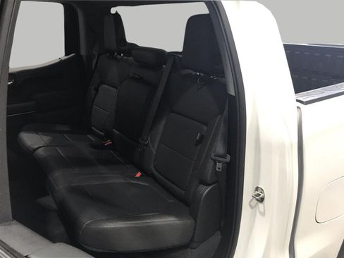 Certified 2022 GMC Sierra 1500 SLT w/ Driver Alert Package I AWD/4WD image 18