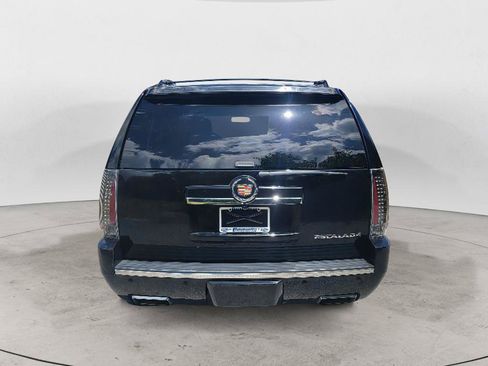 Used 2014 Cadillac Escalade Premium AWD/4WD image 11