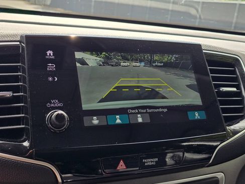 Used 2022 Honda Pilot Special Edition image 9