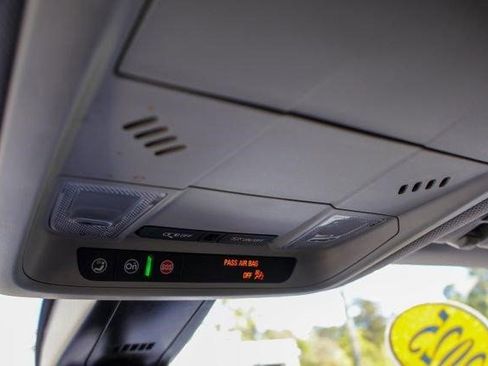 Certified 2025 Chevrolet Blazer LT image 17