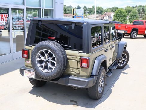 Used 2025 Jeep Wrangler Unlimited Sport AWD/4WD image 38