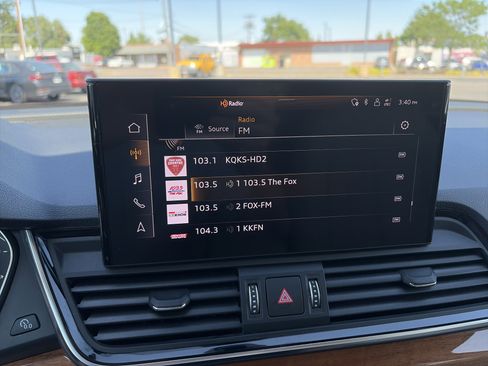 Used 2021 Audi Q5 2.0T Premium w/ Convenience Package AWD/4WD image 22