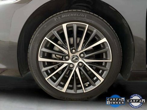 Used 2023 Lexus ES 300h w/ Premium Package image 26