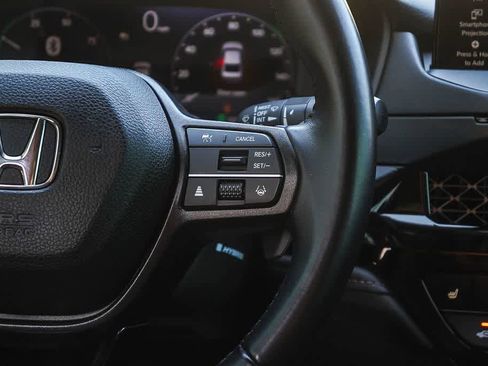 Used 2024 Honda Accord Sport image 17