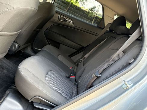 Used 2025 Kia Sportage LX FWD image 37
