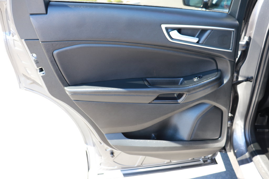 Used 2024 Ford Edge SEL AWD/4WD image 13