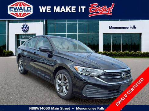 Used 2024 Volkswagen Jetta SE FWD image 1