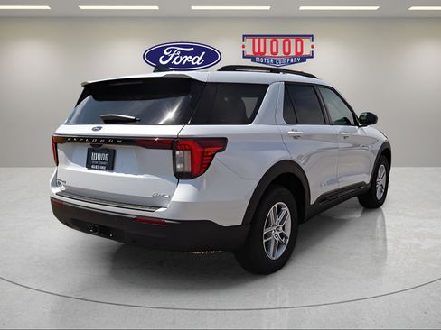 New 2026 Ford Explorer Active AWD/4WD image 3