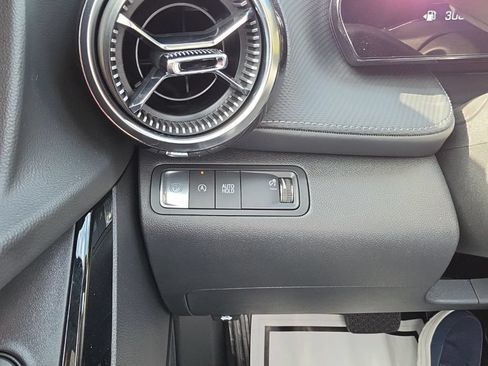 Certified 2025 Chevrolet Equinox LT w/ Convenience Package II FWD image 10