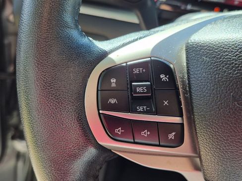 Used 2022 Ford Explorer XLT RWD image 13