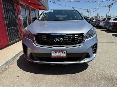 Used 2019 Kia Sorento S image 3