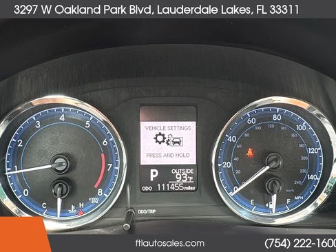 Used 2018 Toyota Corolla LE FWD image 41