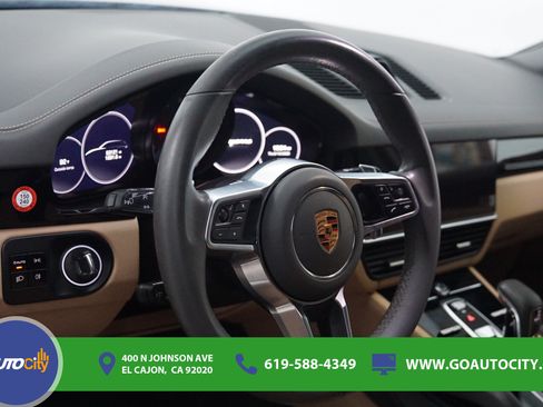 Used 2020 Porsche Cayenne AWD/4WD image 20