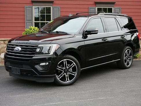 Used 2019 Ford Expedition Limited w/ Equipment Group 303A AWD/4WD image 1