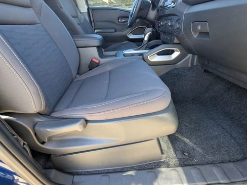 Used 2022 Nissan Frontier SV w/ Technology Package image 20