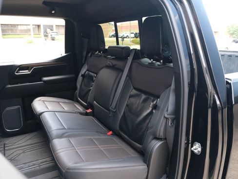 Used 2023 Chevrolet Silverado 1500 High Country image 27