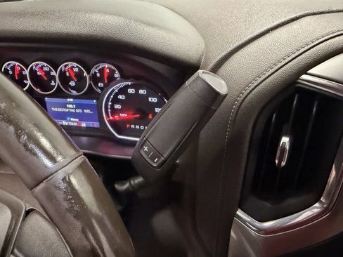 Used 2019 Chevrolet Silverado 1500 LT Trail Boss AWD/4WD image 16