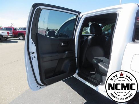 Used 2021 Toyota Tacoma TRD Sport image 35