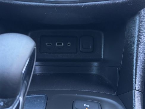 Used 2022 Chevrolet Equinox LT image 20