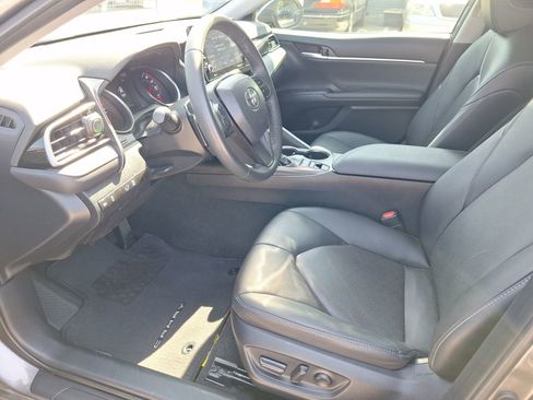 Used 2023 Toyota Camry XSE FWD image 14