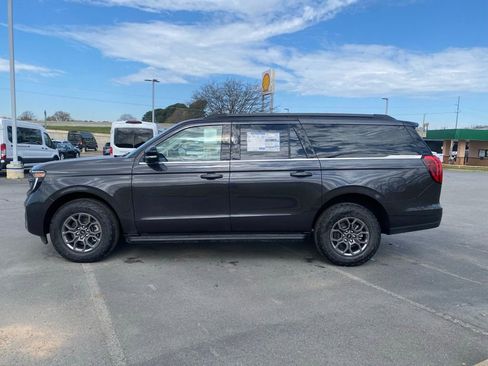 New 2026 Ford Expedition Max Active AWD/4WD image 4