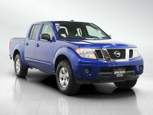Used 2013 Nissan Frontier SV AWD/4WD image 7
