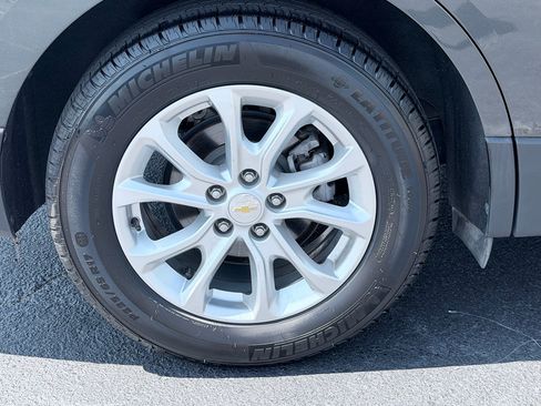 Used 2018 Chevrolet Equinox LT FWD image 34