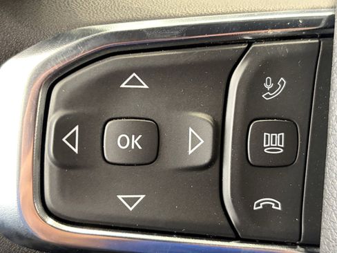 New 2026 RAM 1500 Laramie AWD/4WD image 32