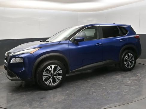 Used 2023 Nissan Rogue SV image 4