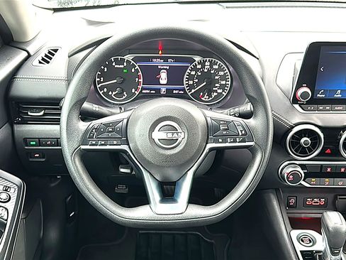 Used 2024 Nissan Sentra SV FWD image 27